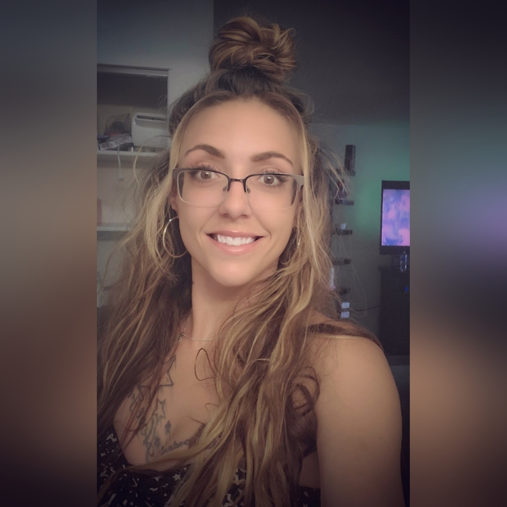 Meet your Posher, Kylee